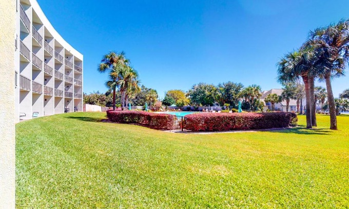 Fort Walton Beach Hotel | Pirates Bay III