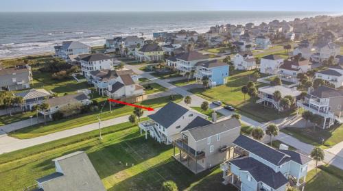 Pirates Beach House | Pirates Beach Coastal Charm at Sandy Paws
