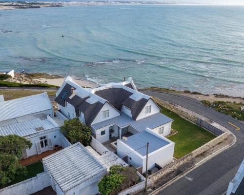 Arniston House | Pirates Landing - Sea Front Arniston