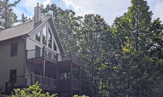 Newland Cabin | Pisgah Forest: 3 BR/3BA, Hot Tub, Wood Stove, Patio, Firepit, Grill, EV Charger