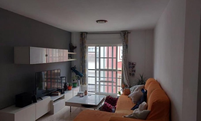 La Linea de la Concepcion Apartment | Piso céntrico de dos dormitorios
