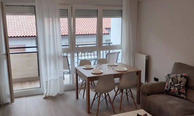 Santona Apartment | Piso Céntrico con Terraza