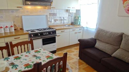Larino Apartment | Piso de Laura en primera planta