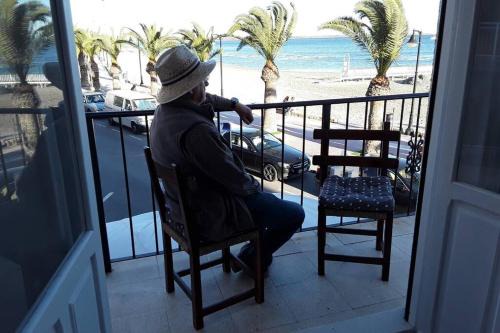 Molino del Chirrete Apartment | Piso en primera línea con wifi y vistas al mar