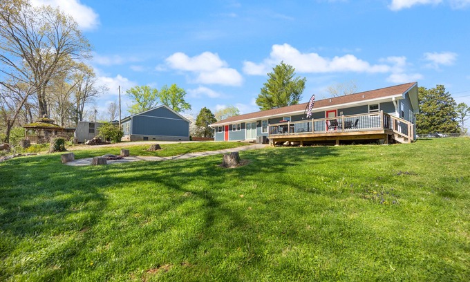 Somerset House | Pitman Creek Overlook
