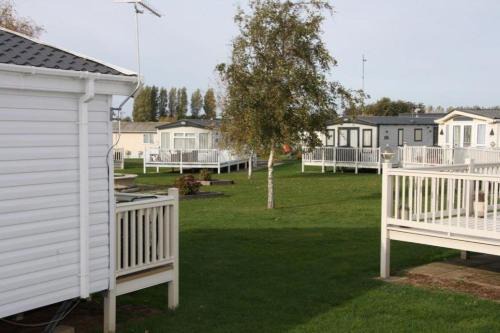 Hunstanton Resort | Place2bee , Caravan , Manor park , Free Wifi ,6 Berth