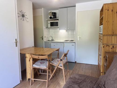 Plagne Soleil Apartment | Plagne Soleil: Appartement 2 pièces avec balcon, accès direct pistes, centre proche commerces - FR-1-351-14