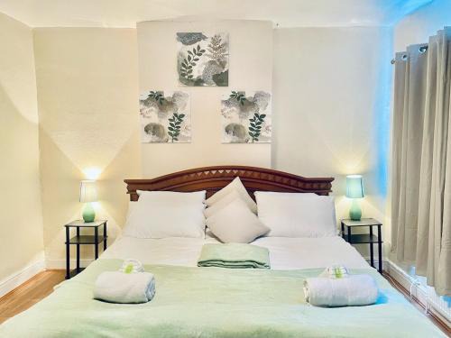 Plaistow South Apartment | Plaistow home near Custom House Excel free parking