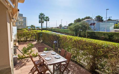 Alcossebre Apartment | Planta baja Primera linea ROQUER MARTI Cargador Albert Villas
