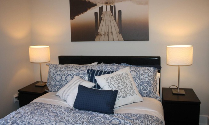 La Petite-Patrie Apartment | PLATEAU / CENTRAL, GORGEOUS 8 BEDROOM, SLEEPS 20