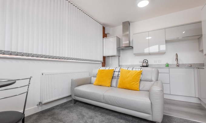 Hull Old Town Apartment | Platform Theatre Studio
