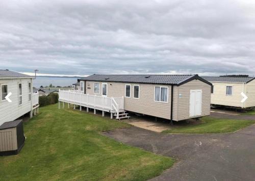 Exmouth Apartment | Platinum 3 Bedroom Caravan, Wifi, Parking, Seaview,