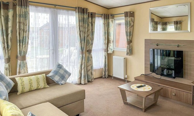 St George House | Platinum 4+2 Hot Tub
