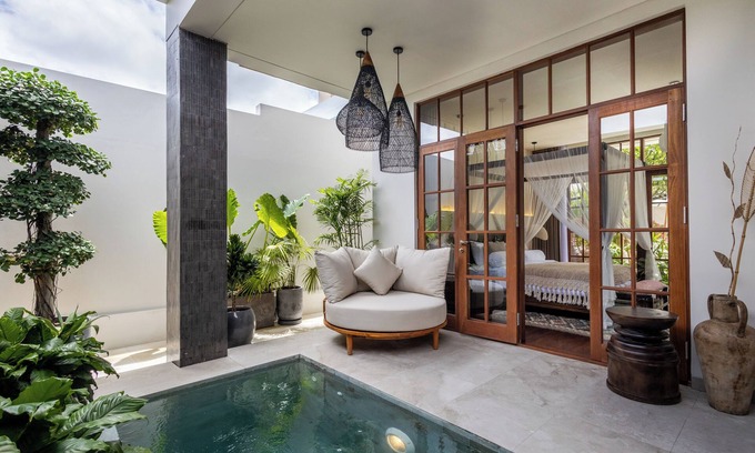 Pererenan Hotel | Plawa Laguna Bali