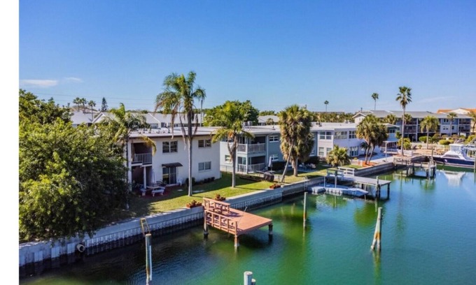 Capri Isle Apartment | Playa by Ross #3