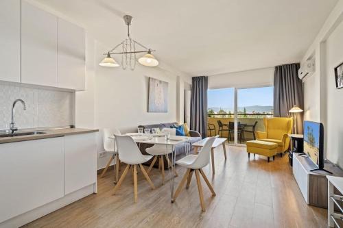 Torremolinos Apartment | Playa Flores