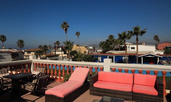 Ensenada Bed & Breakfast | Playa Hermosa Inn at the beach