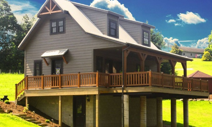 Millersburg Cabin | Playin' Hooky at Water's Edge Cabins