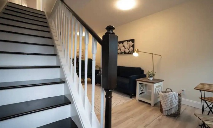 Shelby Park House | Pleasant 2-bedroom house in Louisville with cozy vibes