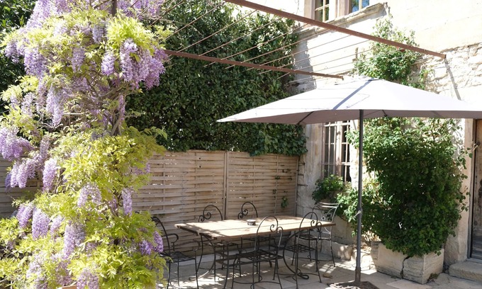 Saint-Etienne-du-Gres Other | Pleasant Provencal Mas with pool and jacuzzi at St Etienne du Grès - 6 people