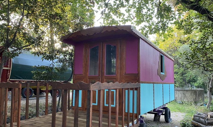 Mougins Cabin | Pleasant gypsy caravan with Jacuzzi 10 min from Cannes