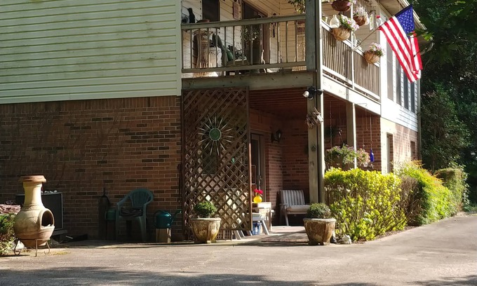Franklin Apartment | Pleasant Hill Getaway in a secluded small neighborhood