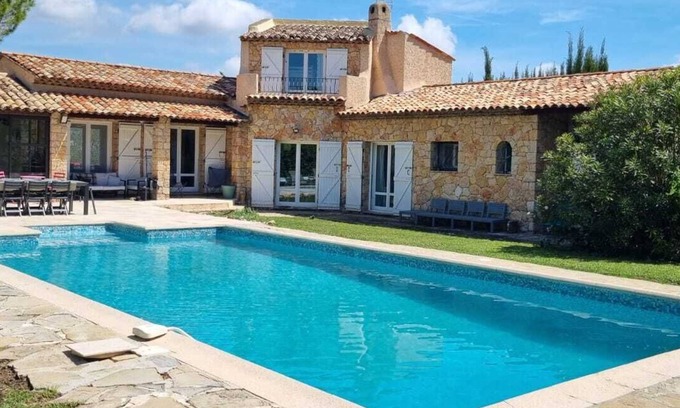 Peymeinade Villa | Pleasant house in the south of France for 12 people