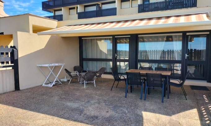 Lacanau-Ocean Cabin | Pleasant seafront type 2 apartment, south of Lacanau 521DES