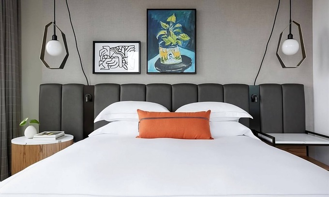 Downtown Fort Worth Hotel | Pleasant Stay! Pets Allowed, Near National Cowgirl Museum and Hall of Fame!