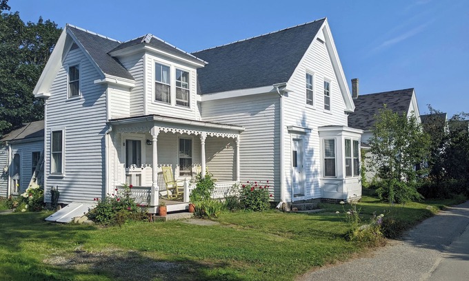 Vinalhaven House | Pleasant Street Village Home