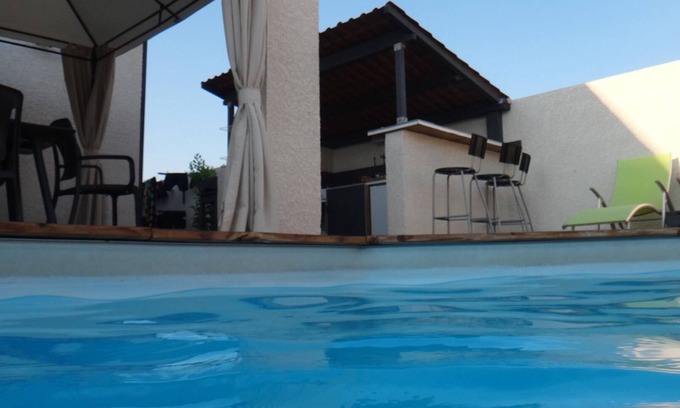Florensac Villa | Pleasant Villa sleeps 8 in quiet dead end, with pool, close to the sea