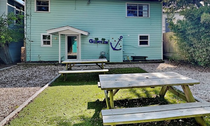 Galveston House | Pleasure Pier Retreat