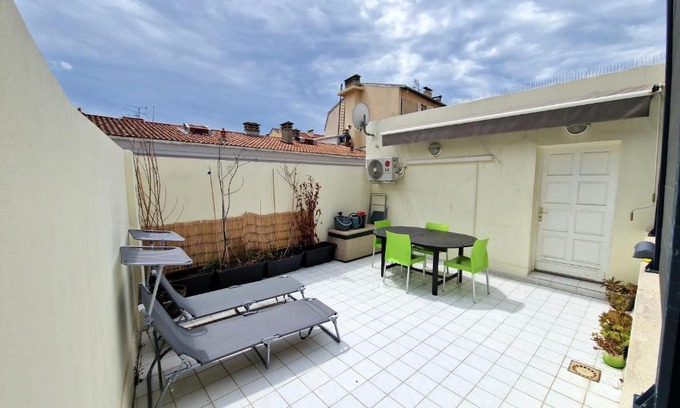 Lepante Quarter Apartment | Plein centre Appartement climatisé et spacieux avec grande terrasse sur le toit à Nice