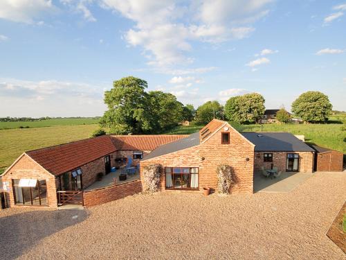 Alford House | Plough Cottage