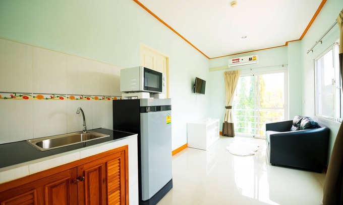 Lat Krabang Hotel | PN Home Service