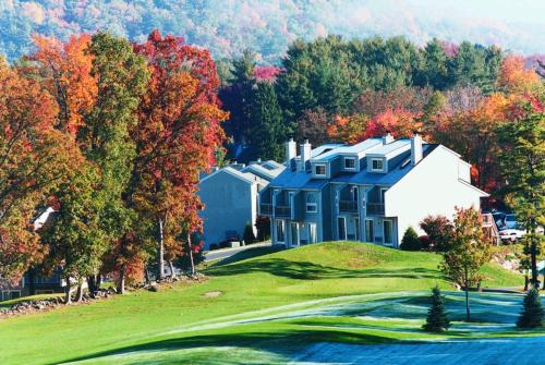 East Stroudsburg Resort | Pocono Mountain Villas by Exploria Resorts