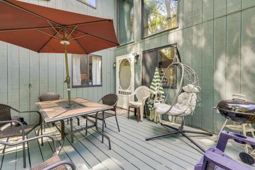 East Stroudsburg House | Poconos Family Home with Game Room and Community Perks