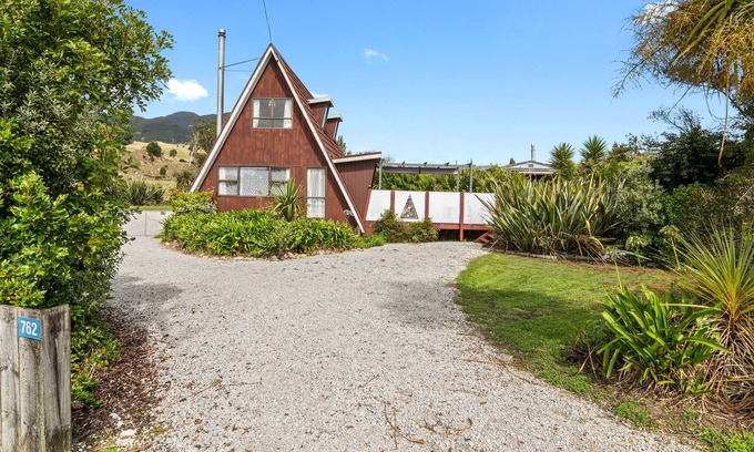Pohara Cottage | Pohara Retreat - Pohara Holiday Home