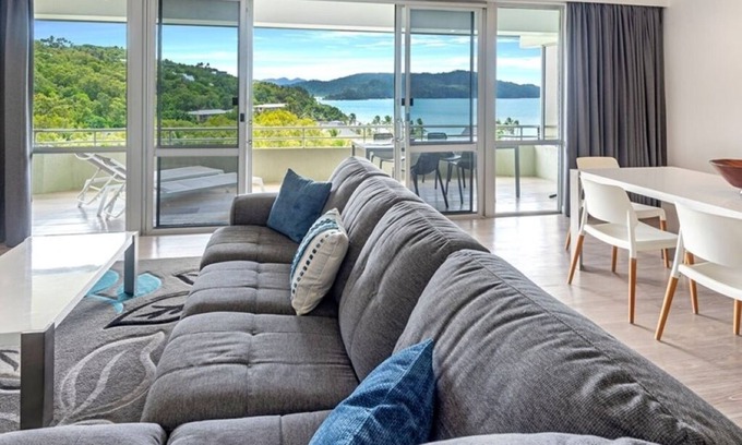 Hamilton Island Apartment | Poinciana 209