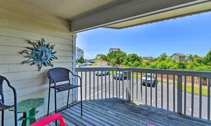 Emerald Isle Apartment | Point Emerald Resort Retreat: Walk to Beach!