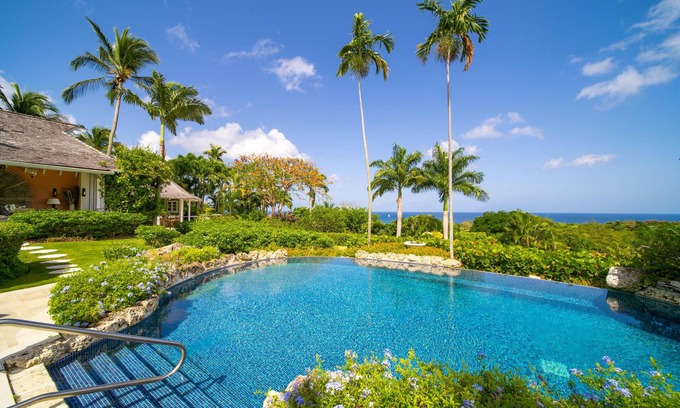 Paynes Bay Villa | Point of View in St James by Personal Villas - Wonderful Ocean Vibe