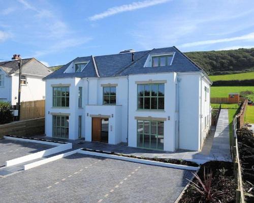 Croyde Apartment | Point View - Award Winning Apartments with Private Parking