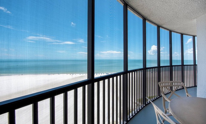 South Island Hotel | Pointe Estero Beach Resort