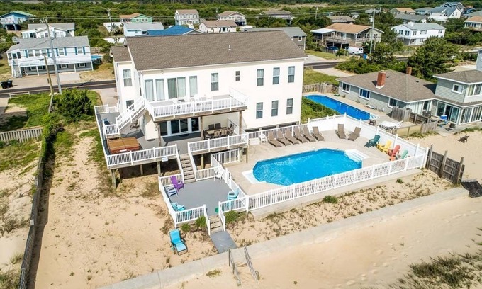 Sandbridge House | Pointe O'View | Oceanfront | Private Pool, Hot Tub