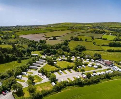 Saint Erth Praze Apartment | Polladras Holiday Park