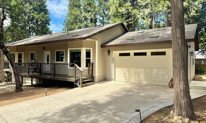 Placerville House | Pollock Pines - Family get away, 2 miles from Sly Park lake - Near Apple Hillnn