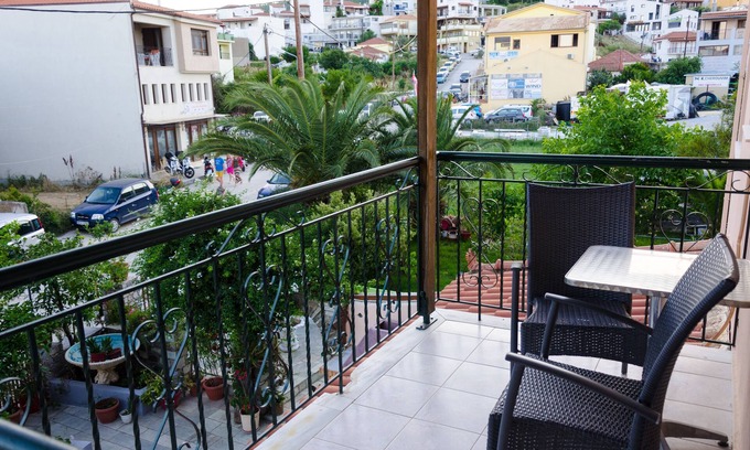 Skiathos Town House | Polykratis Rooms