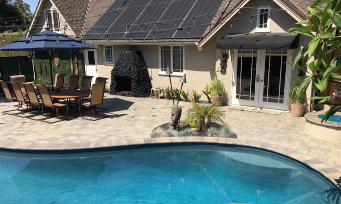 Pasadena Cottage | Polynesian Paradise in Pasadena