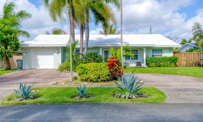 Harbor Village House | Pompano Treasure