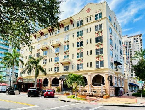 St. Petersburg Hotel | Ponce De Leon Hotel